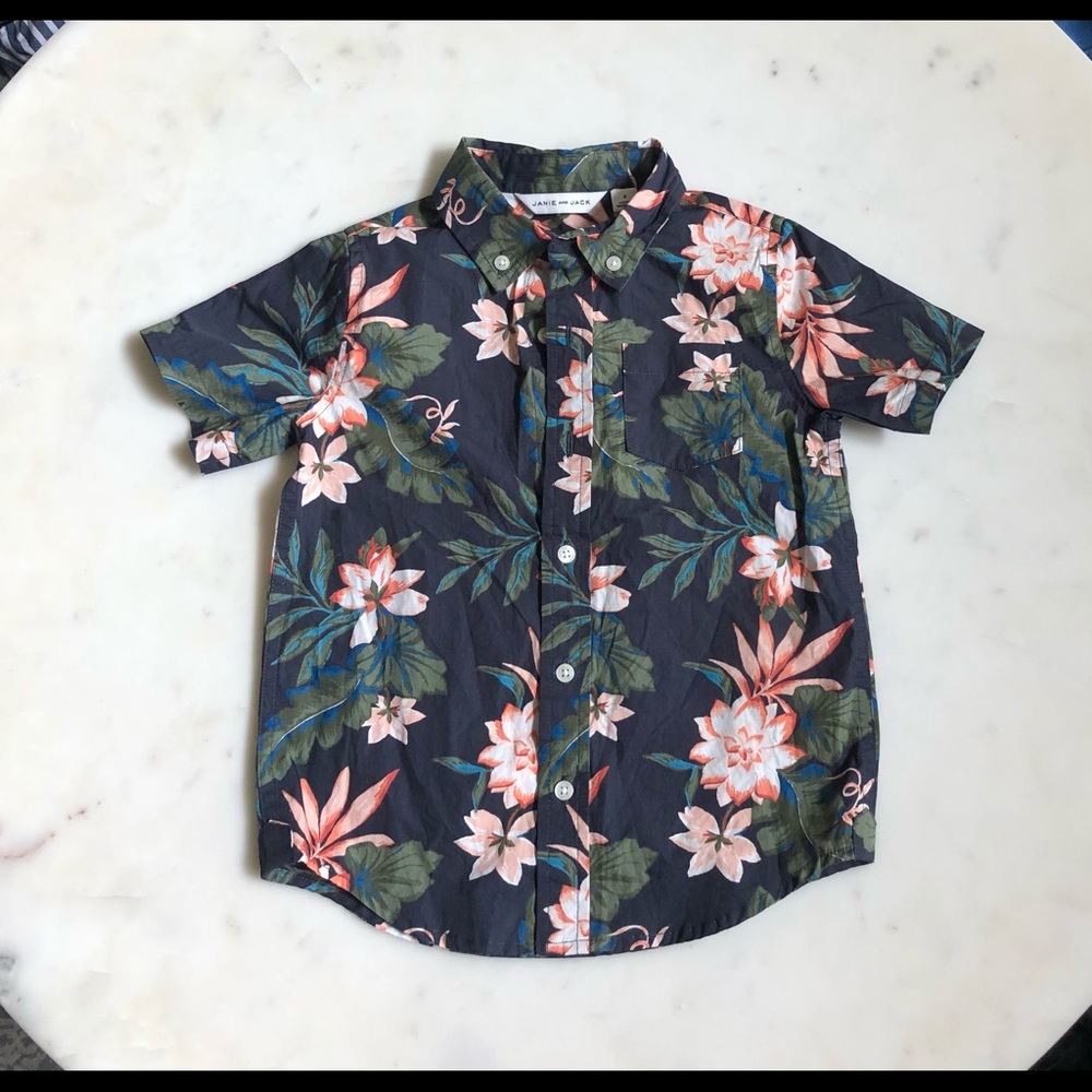 Janie and Jack size 4 shirt in euc